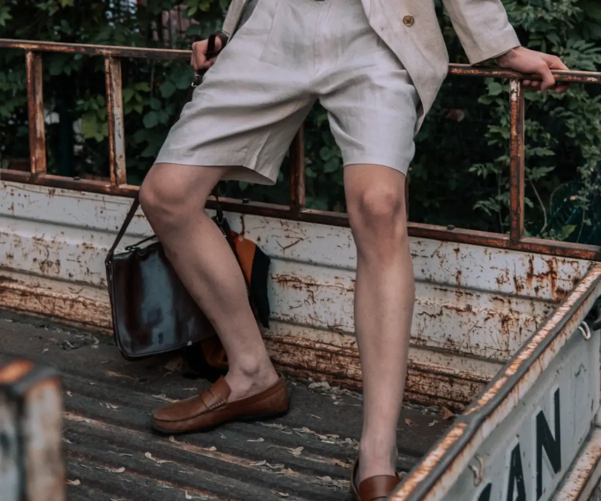 how to wear loafers with shorts