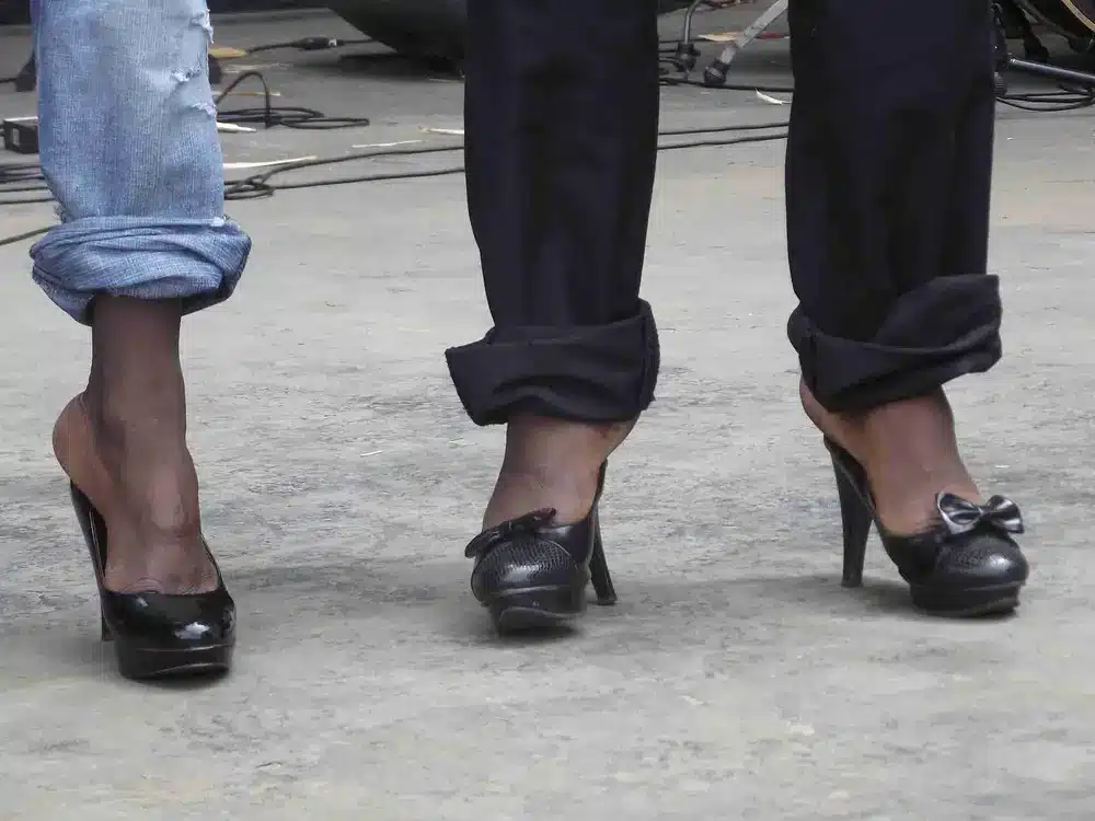 men wearing women's shoes